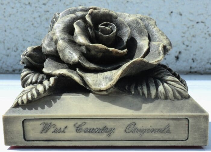 Garden Rose Wall Hanger - Image 3