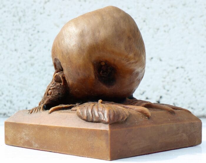 Wooden Apple Mouse - Image 2